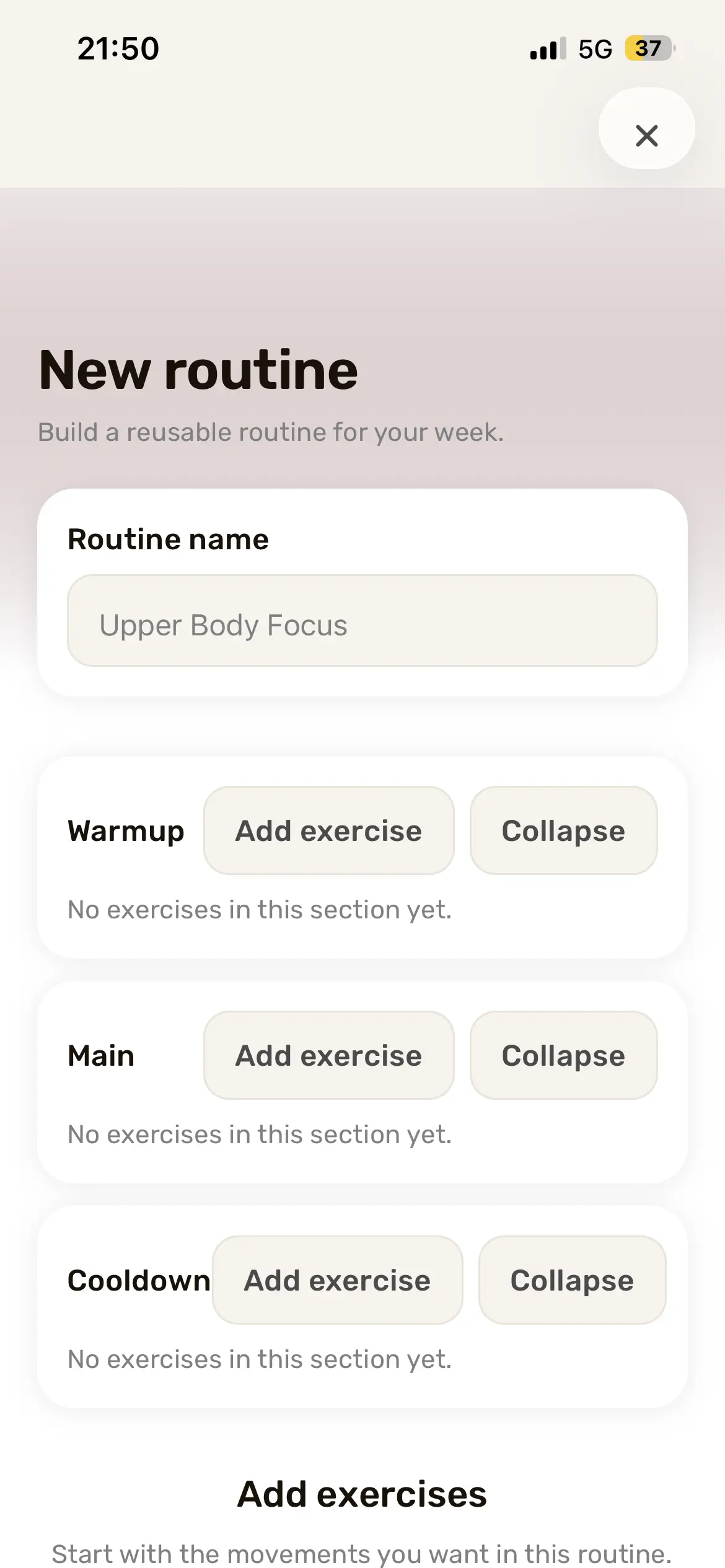 Pantalla de creación de rutinas de Overflow con secciones de calentamiento, trabajo principal y enfriamiento.